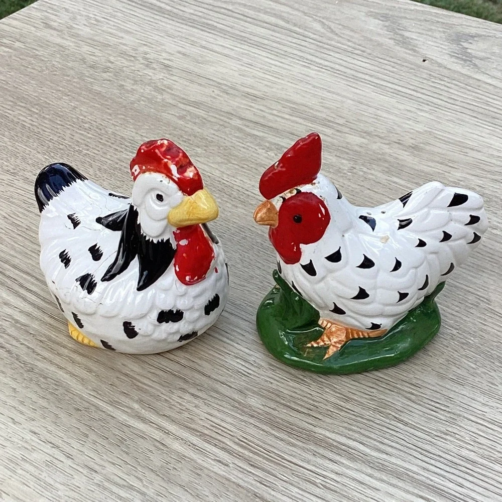 Vintage Ceramic Hen Salt and Pepper Shakers‎ Set Farmhouse Kitchen Decor